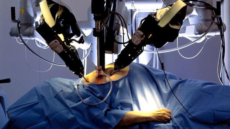 नारायणी हस्पिटलमा चाडै रोबट सर्जरी