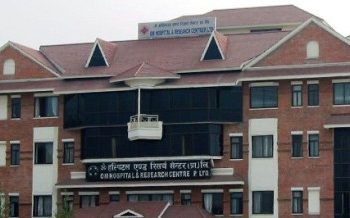 ओम हस्पिटलले भित्र्यायो एक दर्जन थप विशषेज्ञ
