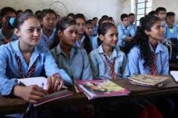 विद्यार्थी बेहोस हुन थालेपछि पढाइ प्रभावित