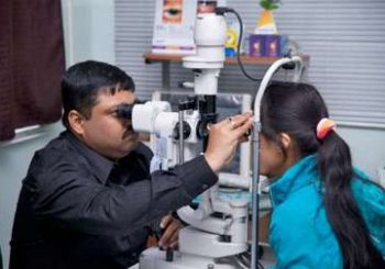 दक्षिण एशियामै नेपाल आँखाको उपचारमा राम्रो