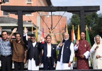 थाइल्यान्डका प्रधानमन्त्रीद्धारा औषधि र स्वास्थ्य उपकरण उपहार