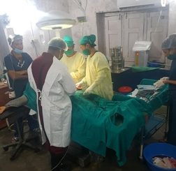 बाजुरामा पहिलो पटक आन्द्राको शल्यक्रिया