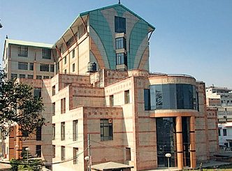ट्रमा सेन्टरको कार्यकारी निर्देशकमा डा. यादव