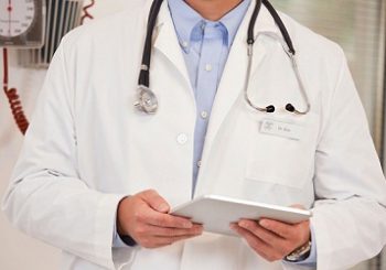 झण्डै तीन करोड जनताको लागि १४ सय मात्रै डाक्टर ?