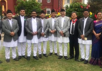 स्वास्थ्य क्षेत्रमा महत्वपूर्ण योगदान दिएका दुई दर्जन विशिष्ट व्यक्ति बिभूषित