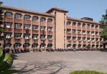 बिपी स्वास्थ्य प्रतिष्ठानका पूर्वउपकुलपतिसहित ८ जना विरुद्ध भ्रष्टाचार मुद्दा