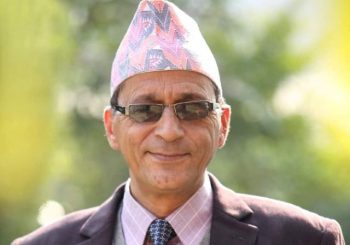 डा. अवस्थी तपाईं बेवकुफ हो !