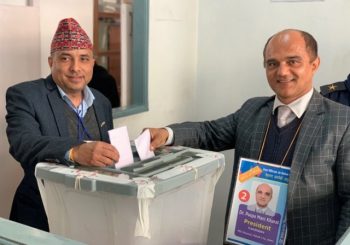 डा.लोचनको लिए दोब्बर अग्रता