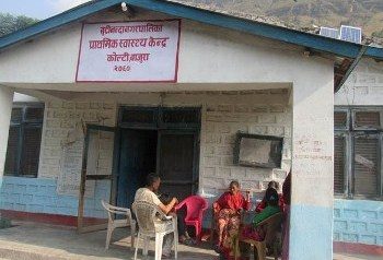 बाजुराको कोल्टी प्राथमिक स्वास्थ्य केन्द्रमा खटाएका डाक्टर जान मानेनन्