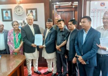 स्वास्थ्य मन्त्री बस्नेतलाई एमाले स्वास्थ्य विभागको ११ बुँदे ज्ञापन पत्र