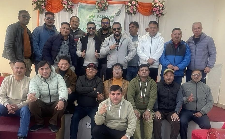 भोटेकोशी बाढीपीडितका लागि फ्यानक्यानको  रु.१ लाख ७५ हजार सहयोग