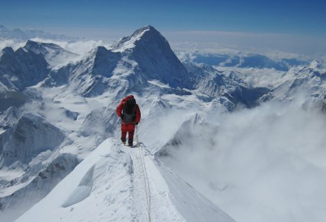 आरोहीको स्वास्थ्य सेवाका लागि नौ चिकित्सक खटाइयो