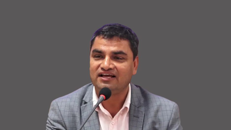 एकै पटक ५ सय चिकित्सकको विज्ञापन हुन्छ: स्वास्थ्य मन्त्री पौडेल