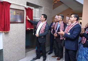 स्वास्थ्य मन्त्री पौडेलद्वारा परोपकार प्रसूति अस्पतालको  सिमुलेसन ल्याबको उदघाटन
