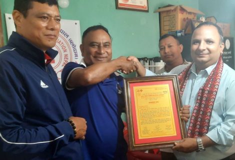 नेपाली हेल्थका प्रधान सम्पादक न्यौपानेलाई ब्लोदानको सम्मान