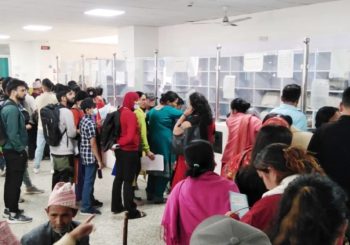 दुई दिनपछि खुलेका काठमाडौंका अस्पतालमा बिरामीको भीड, ओपीडी सेवा पुनः सञ्चालनमा