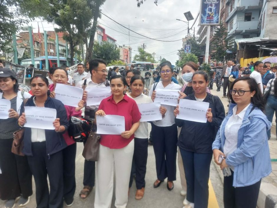 इन्टर्न चिकित्सकको आन्दोलन कायमै, माग पूरा नभएसम्म आन्दोलन नरोकिने